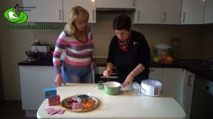 Как приготовить йогурт дома. Понадобится только молоко и закваска для йогурта