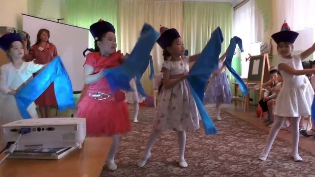 Girls Dance Dance Welcome Buryat/Танец девочек Приветственный бурятский танец