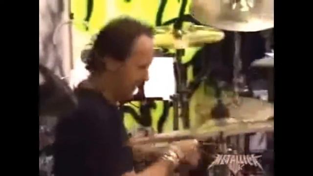Барабанщик METALLICA — о критике его способностей: «Мне нечего доказывать» смотреть онлайн