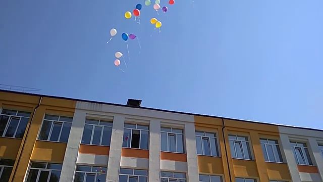 Последний звонок выпуск 2018. Гимназия 18 Рыбинск. смотреть онлайн