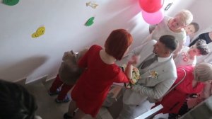 Жених приехал за невестой, обряд выкупа на свадьбе