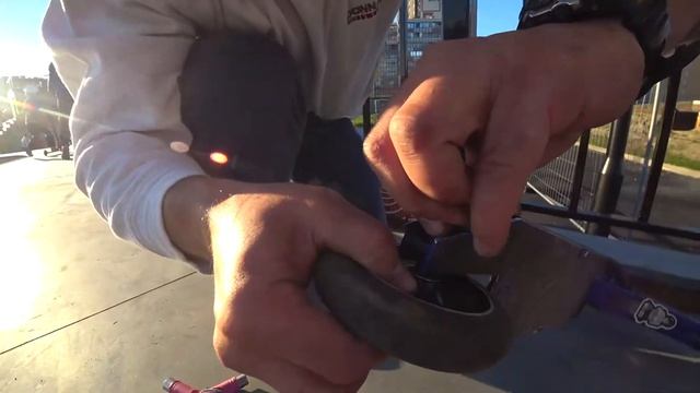 МАСТЕРСКАЯ Серой Среды- Выпуск 6: Ремонт САМОКАТОВ под Ключ! смотреть онлайн