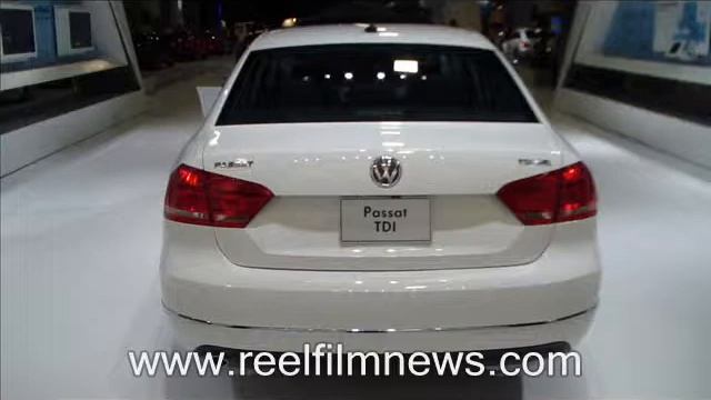 2013 WASHINGTON AUTO SHOW: 2013 Volkswagen Passat TDI SEL Premium смотреть онлайн