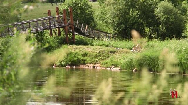 Купание не рекомендуется. Не спешите охлаждаться в водоёмах и предупредите детей об опасности. смотреть онлайн
