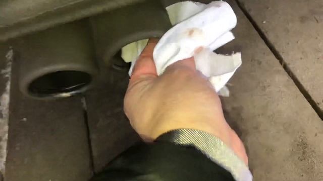 Сажа! Гарь в выхлопной трубе при масложоре на Фольксваген гольф 7 смотреть онлайн
