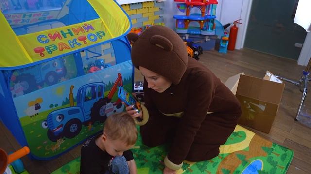 Маленькая Вера и Медведь - Самые интересные видео - Дядя Фёдор и Медведь смотреть онлайн