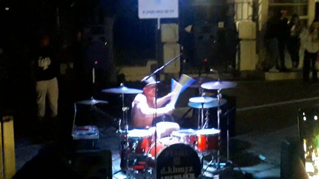 Ария - Баллада о древнерусском воине (@d.khmyz drums cover, г. Анапа). Уличные музыканты. смотреть онлайн