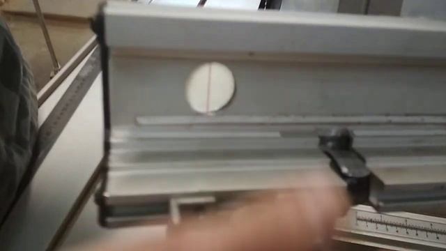 мини форматнораскроечный станок holzman-maschinen ts315vf-2000 смотреть онлайн