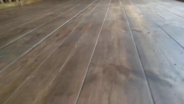 Пол из сосны и кедра год спустя смотреть онлайн