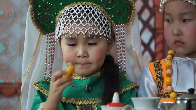 "Баҕа Сарыабына" остуоруйа смотреть онлайн