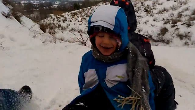 Санки, снегокат, горки смотреть онлайн