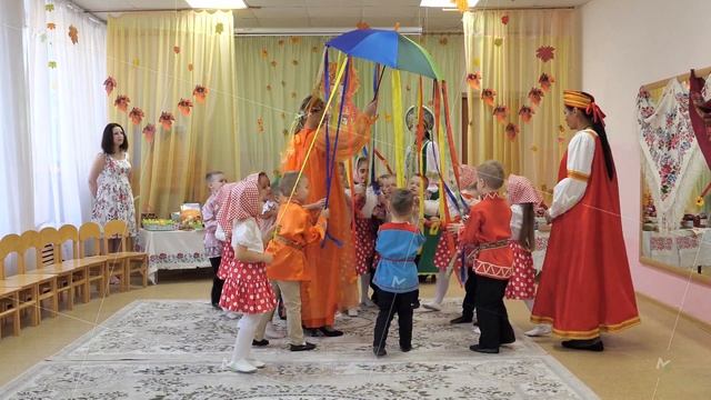 Nizhny Novgrod, Russia, st. Gleb Uspenskogo 1 a. 10.26.2023. Celebration in kindergarten, Children смотреть онлайн