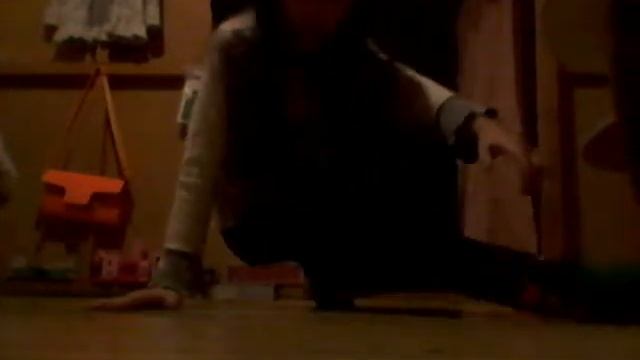 Как быстро сесть на шпагат и сделать брейк данс быстро и легко смотреть онлайн