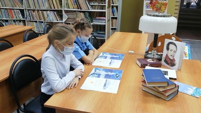 Читатели филиала № 10 присоединились к Международной акции «День лермонтовской поэзии в библиотеке» смотреть онлайн