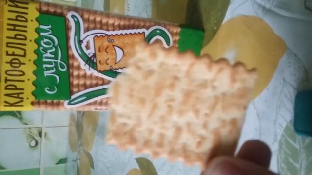 Пробую картофельные крекеры!!!