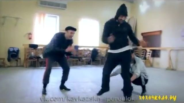 Дагестанский танец... Прикол смотреть онлайн
