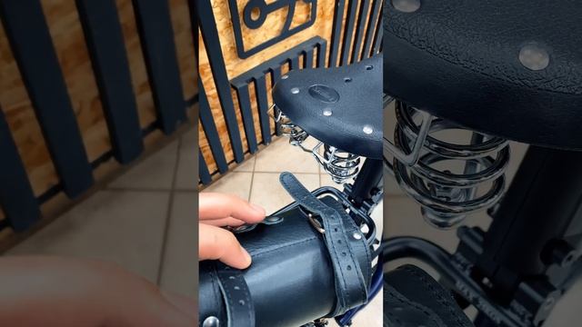 Подседельная кожаная cумка STRIDA | Магнитные застежки, натуральная кожа, классический стиль смотреть онлайн