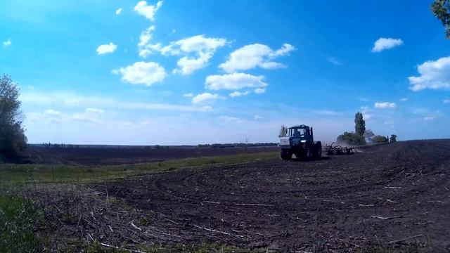 Слобожа́нец ХТА-250 культивация почвы смотреть онлайн