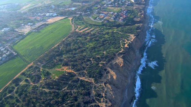 Sharon Beach National Park, Israel (Mi Drone 4K) смотреть онлайн