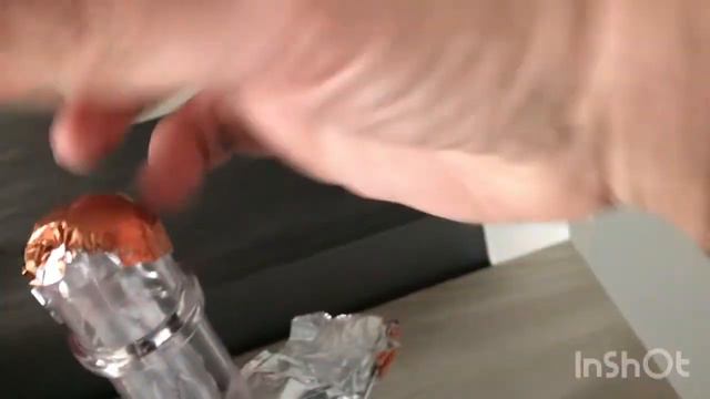 Сею,посеваю С Новым годом поздравляю и открываю бутылку с конфетами😂🎉💪🎄🥰 смотреть онлайн