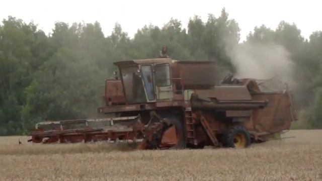 Combines DON-1500A And 1500B /// Комбайны ДОН-1500А и 1500Б