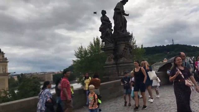 Карлов мост в Чехии . смотреть онлайн
