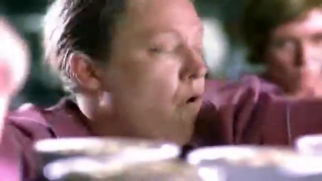 TOTAL CEREAL COMMERCIAL - CAFETERIA смотреть онлайн