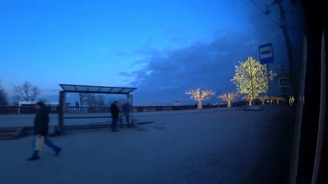 VLOG: Едем на экскурсию "Ночная Москва"/ Огни ночного города / Зашли в ГУМ / История Москвы смотреть онлайн