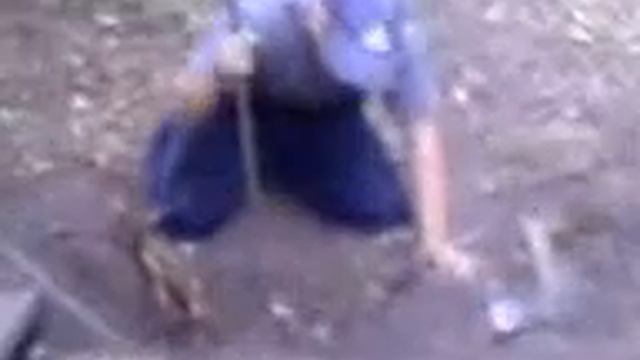 Пацан МЕДЬ копает!!! смотреть онлайн