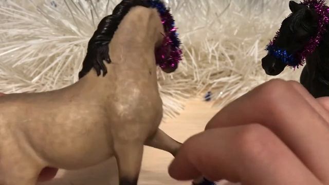 Мастеркласс на дениковый недоуздок на лошадь schleich смотреть онлайн