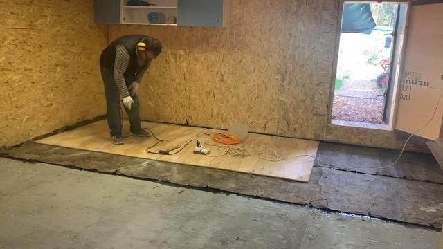 Гидроизоляция бетонного пола в гараже во избежании влаги. Часть 2