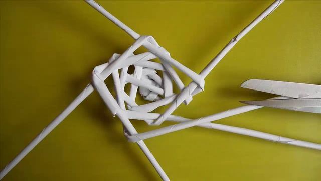 НОВОГОДНЕЕ УКРАШЕНИЕ объëмная ЗВЕЗДА из бумажных трубочек. Рождественский декор. Ёлочные игрушки. смотреть онлайн