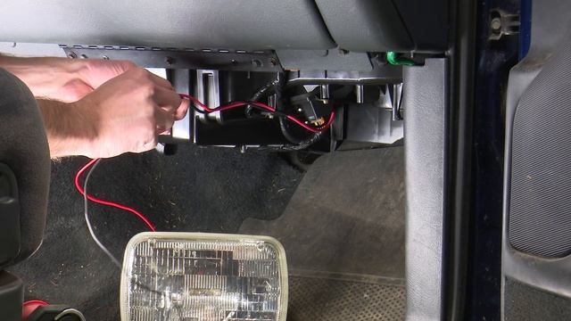 TechConnect Ep.37 - How To Test A Chevy Blower Motor Resistor (DR775) смотреть онлайн
