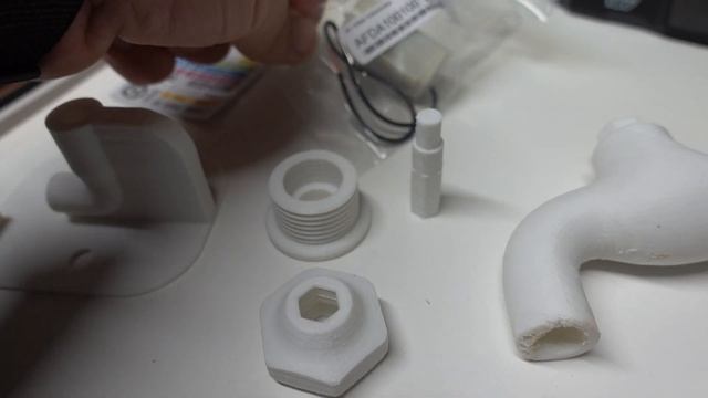 Using the Ryobi Glue Gun (R18GLU-0) to finish my Floating Tap Illusion смотреть онлайн