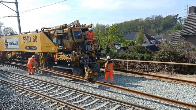 SMD 80 van Swietelsky tussen Heerlen en Landgraaf смотреть онлайн