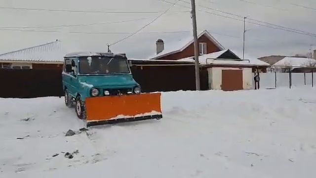 Наш помощник на пескоструйке (самодельная лопата + механизм подъёма/опускания) смотреть онлайн