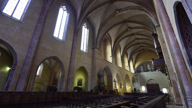 Abbaye Saint-Pierre de Moissac смотреть онлайн
