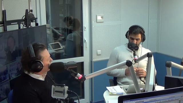 Биг-Мак, путешествие по пирамиде Маслоу смотреть онлайн