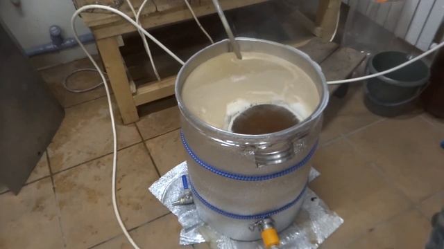 Варим 100 литров пива на ПВК Ячменный,Ржаной и Пшеничный солод смотреть онлайн