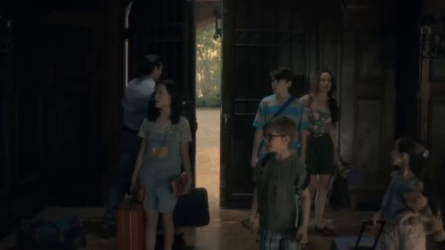 Why Paige From Young Sheldon Looks So Familiar смотреть онлайн