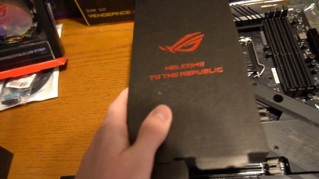 Asus Z490-E Motherboard Unboxing смотреть онлайн