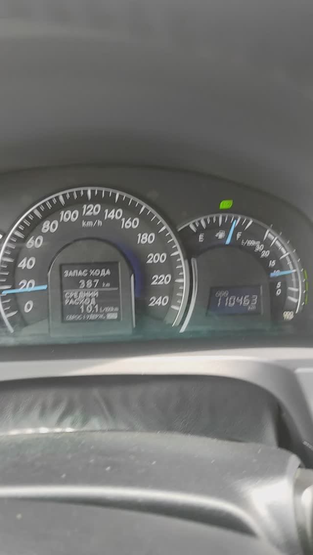 С какой стороны бензобак на Toyota Camry #Shorts смотреть онлайн