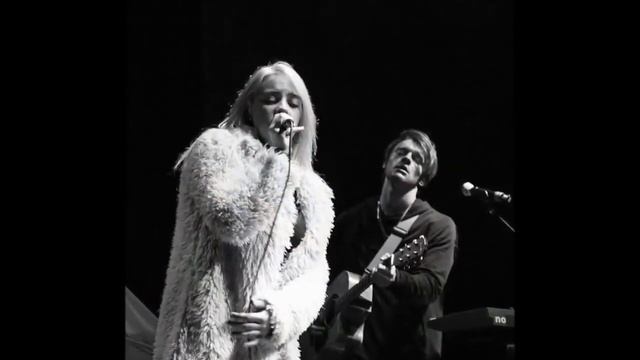 Как росла BILLIE EILISH за 17 лет??? смотреть онлайн