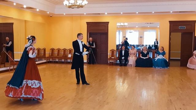 Бал с Сергеем Сосницким и Анной Николаевой - 08.05.2023г. смотреть онлайн