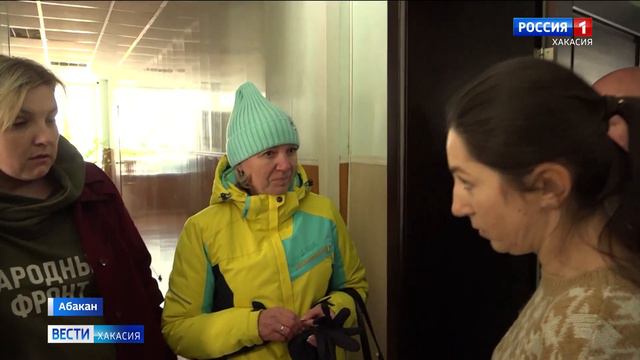 В офисе ДСК, которая занималась возведением дома по Стофато 16А в Абакане, прошли обыски смотреть онлайн