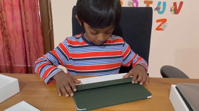 IPad Air 4 2020 + Apple Pencil Gen 2 + Smart Folio + Initial Setup смотреть онлайн