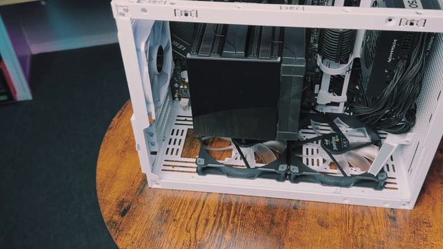 The Best Compact Case of 2024! ...So Far. смотреть онлайн
