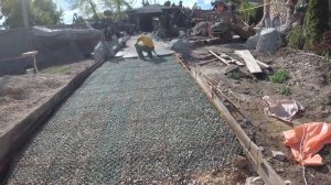 Дорожка из бетона. Как приготовить бетон для дорожки.