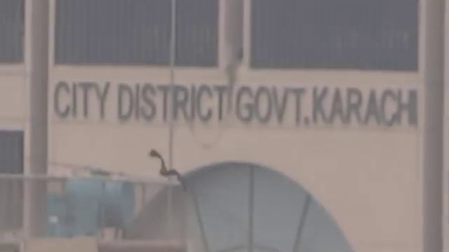 Sony Cybershot HX200v Zoom test (2km distance visible reading)