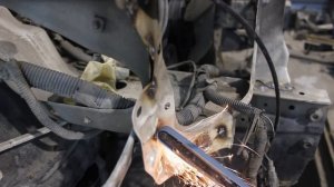 Замена ноуската (телевизора) Toyota Cresta 100 105 Томск